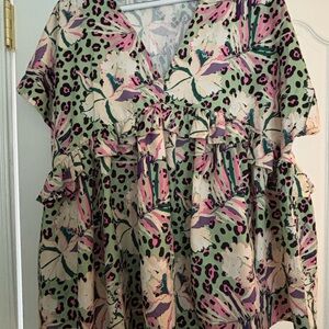 Floral Ruffle V-Neck Top